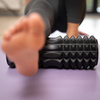 Roller fitness do masażu ciała, masażer piankowy wałek średnio twardy, czarny