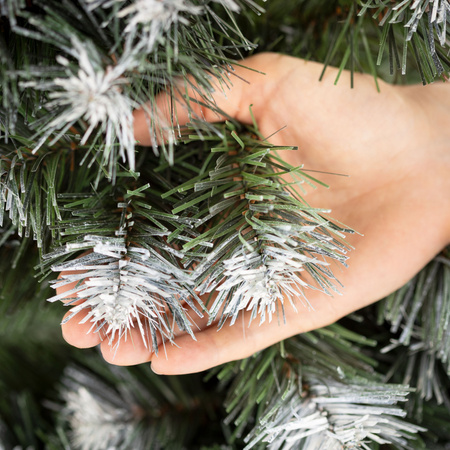 Choinka na pniu 220 cm sztuczna sosna diamentowa ośnieżona nowoczesna gęsta jak żywa