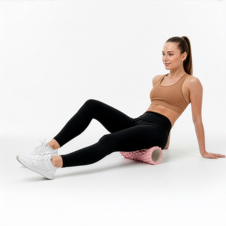 Roller fitness do masażu ciała, średnio twardy, wałek z wypustkami, różowy
