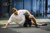Roller fitness do masażu ciała, średnio twardy, wałek z wypustkami, czarny